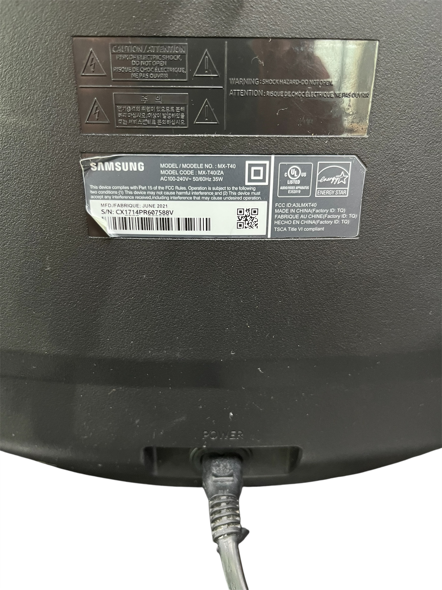 Torre de Sonido Samsung MX-T40 300W – Sonido Bidireccional, Bajos Potenciados y Luces LED