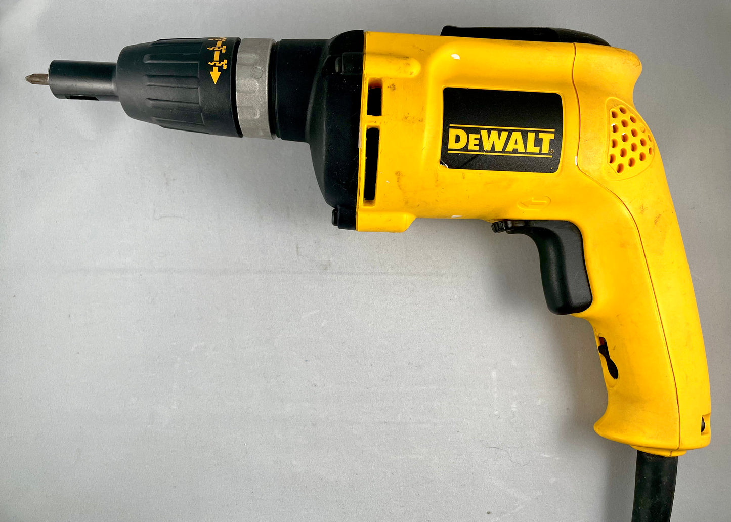 Atornillador 6amps - Dewalt- Usado